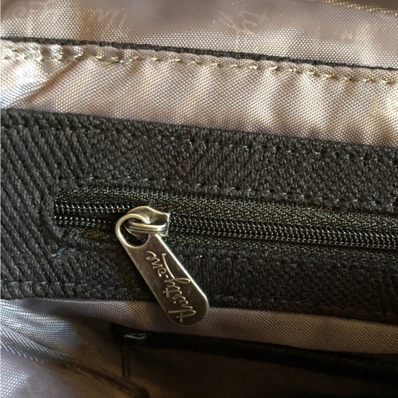 FINAL Thirty-One Free to Be Crossbody - Picture 8 of 8